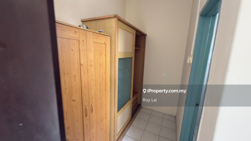 Rumah Teres 2-Tingkat untuk Dijual di Lestari Putra, Seri Kembangan oleh Roy Lai - iProperty.com.my