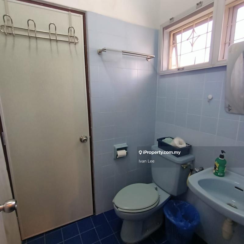 Bungalow House for Sale in Seksyen 17, Petaling Jaya by Ivan Lee - iProperty.com.my
