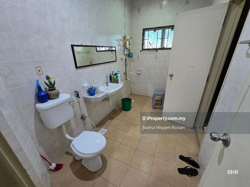 Banglo untuk Dijual di Bandar Seri Putra, Bangi oleh Badrul Hisyam Roslan - iProperty.com.my