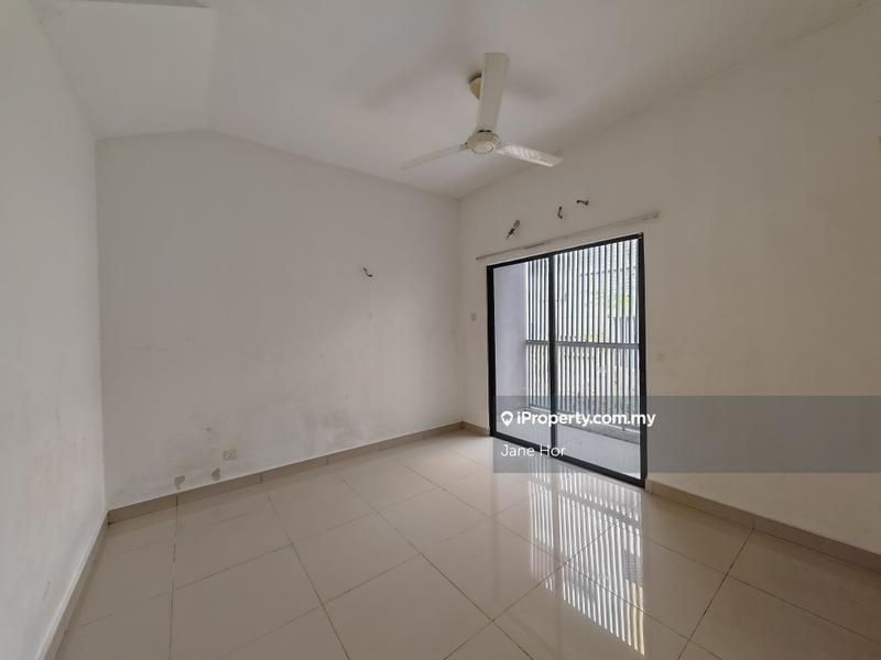 Townhouse for Sale in 16 Sierra, Puchong by Jane Hor - iProperty.com.my
