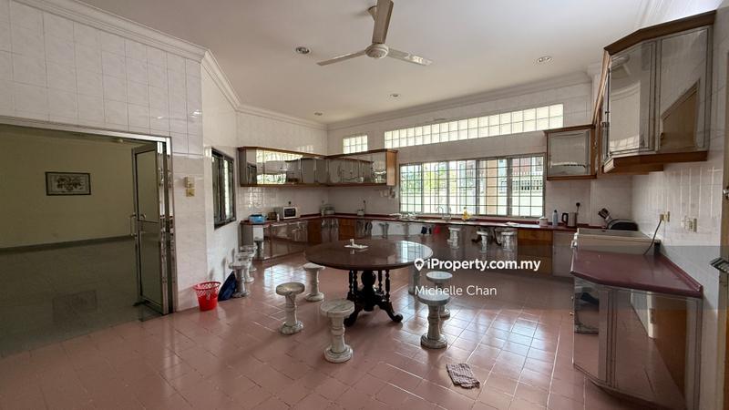 Bungalow House for Sale in Taman Bukit Pantai, Bangsar by Michelle Chan - iProperty.com.my