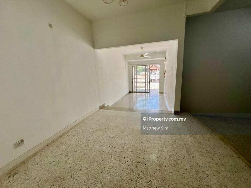 Rumah Teres 2-Tingkat untuk Dijual di SS18, Subang Jaya oleh Matthew Sim - iProperty.com.my