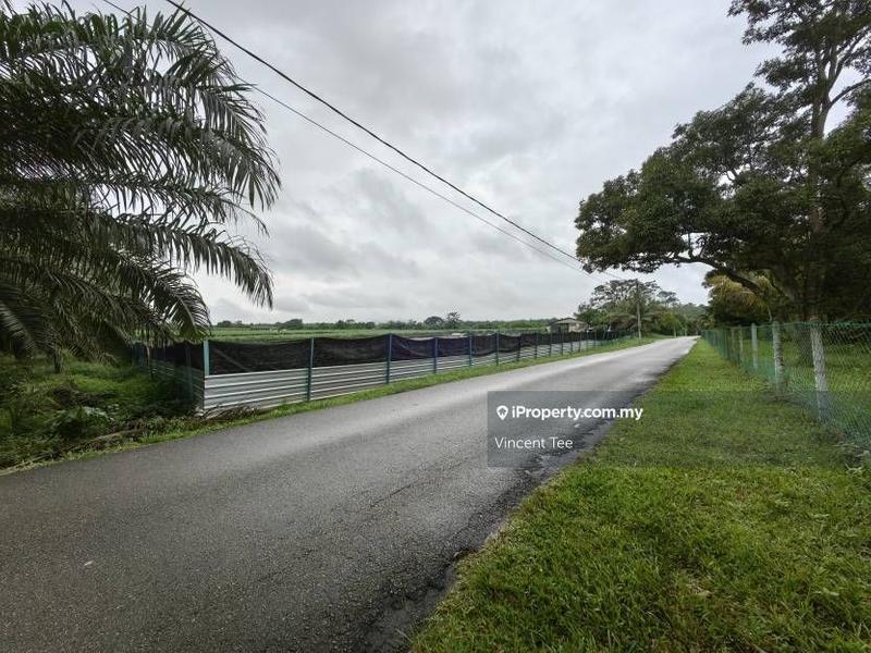 For Sale - 4.7 Acres Agriculture Land With Tar Road Access Gemenchech