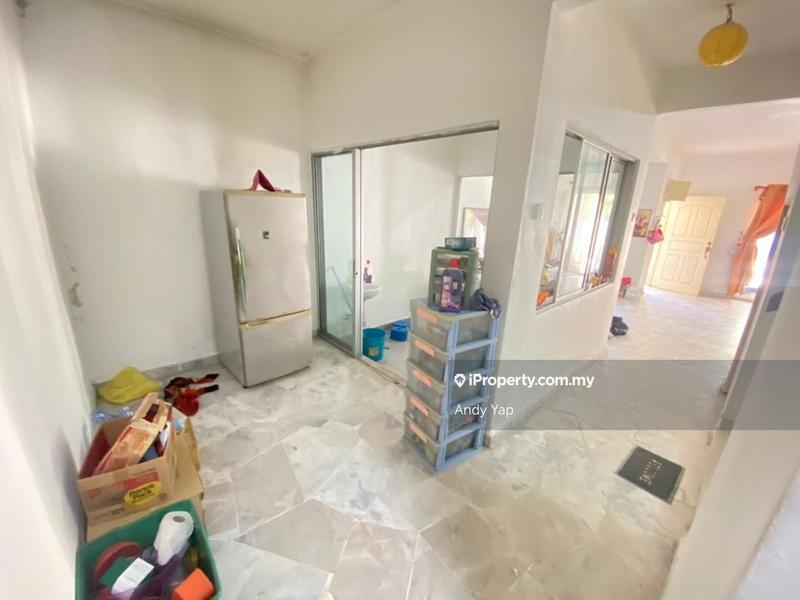 Rumah Teres 2.5-Tingkat untuk Dijual di Bandar Country Homes, Rawang oleh Andy Yap - iProperty.com.my