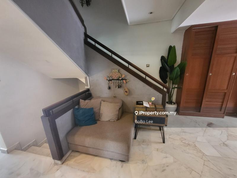 Rumah Berangkai 3 Tingkat untuk Dijual di Taman Salak Selatan, Salak South oleh BoBo Lee - iProperty.com.my