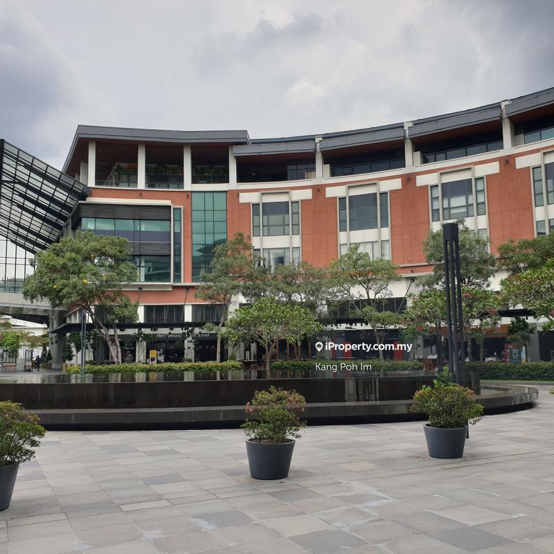 For Rent - Plaza Arkadia