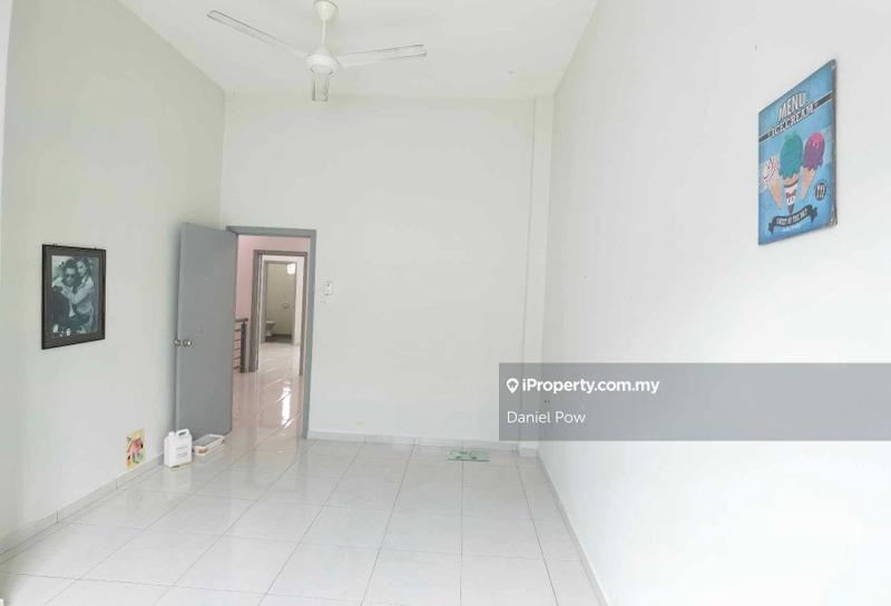 Rumah Berangkai 2 Tingkat untuk Disewa di Taman Desa Cheng Perdana 1, Cheng oleh Daniel Pow - iProperty.com.my