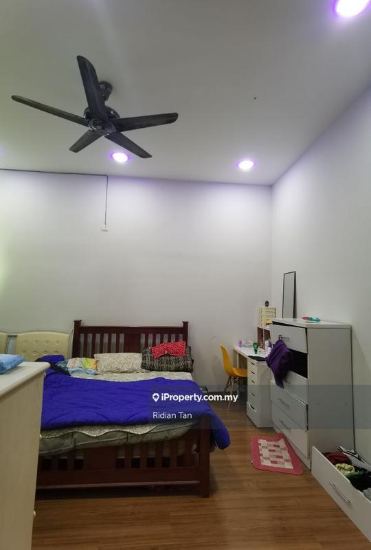 Rumah Berangkai 2 Tingkat untuk Dijual di Kota Bayuemas, Klang oleh Ridian Tan - iProperty.com.my