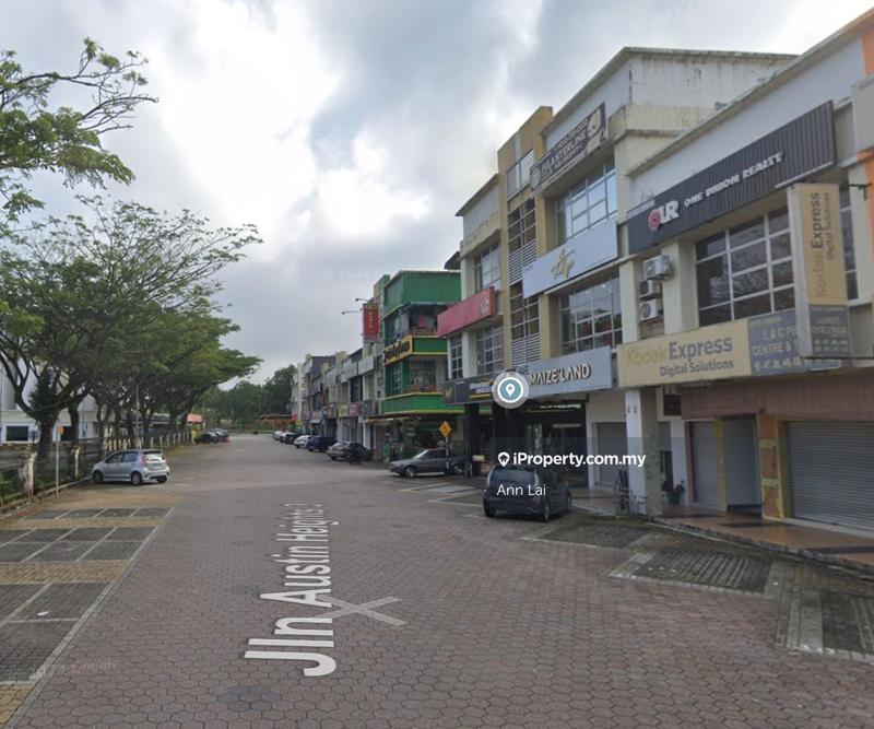 For Sale - Mount Austin ( Facing Sunway ) Double Storey Shop