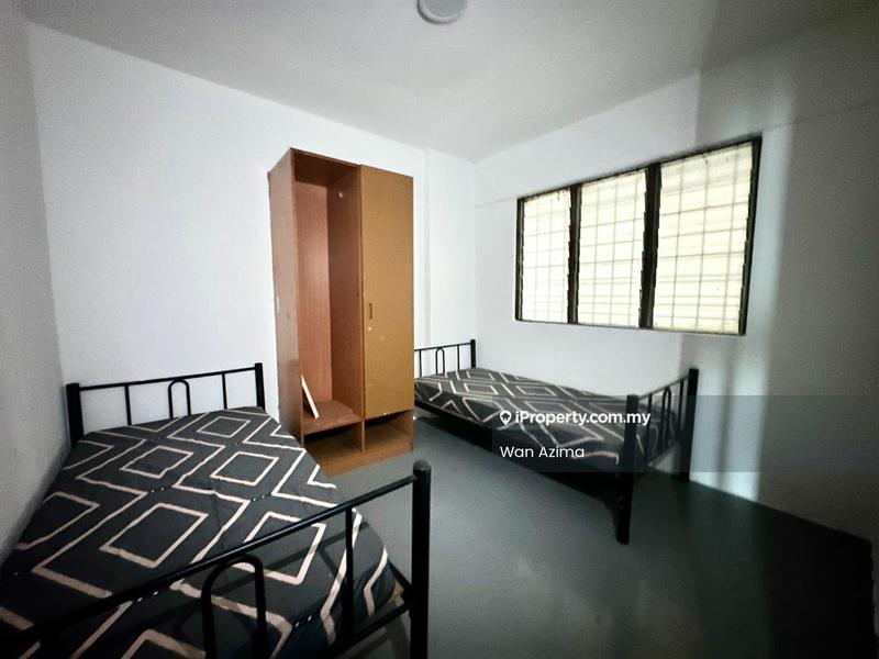 Flat for Sale in Taman Industrial Lembah Jaya Flat by Wan Azima - Bedroom - iProperty.com.my