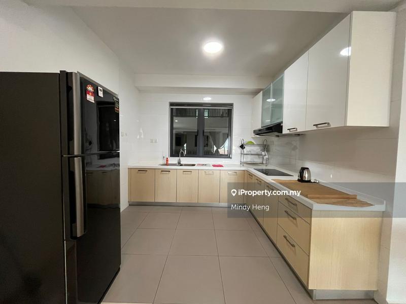 Apartment for Sale in Molek Pine 4 by Mindy Heng - iProperty.com.my