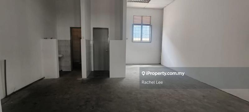For Rent - Kg Baru Subang,Shah Alam,3 Storey Warehouse