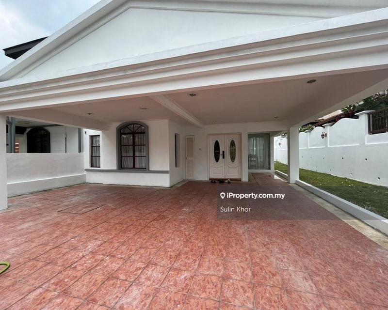 Rumah Berkembar untuk Dijual di Bandar Putra Permai, Seri Kembangan oleh Sulin Khor - iProperty.com.my