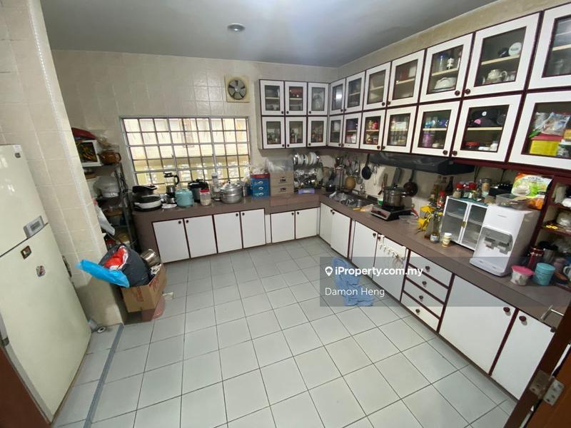 Semi-Detached House for Sale in Corner 3Storey Semi-D Tiara Villa Taman United, Jalan Klang Lama (Old Klang Road) by Damon Heng - iProperty.com.my