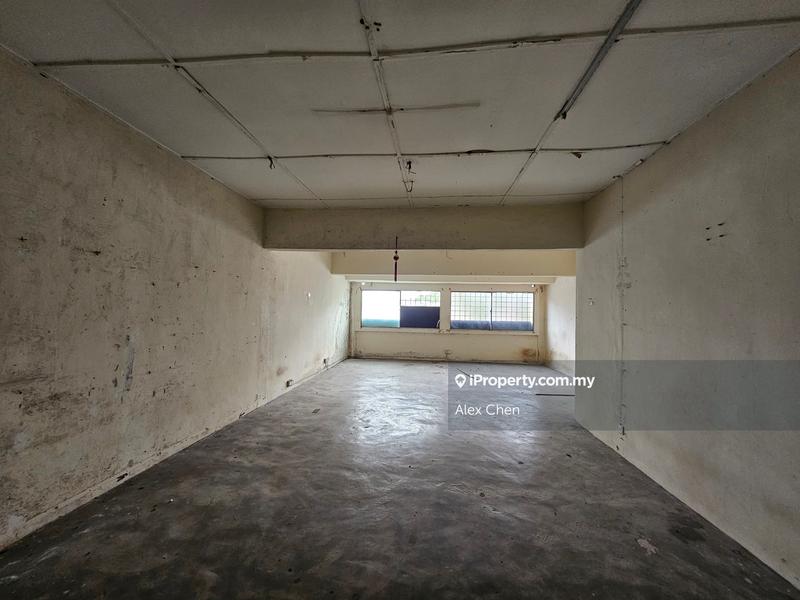 Shop for Sale in Taman Rakan, Kajang by Alex Chen - iProperty.com.my