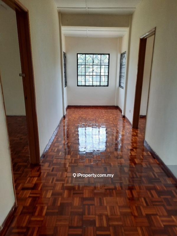 Rumah Berangkai 2 Tingkat untuk Dijual di Berjaya Park, Shah Alam oleh Joanne Khoo - iProperty.com.my