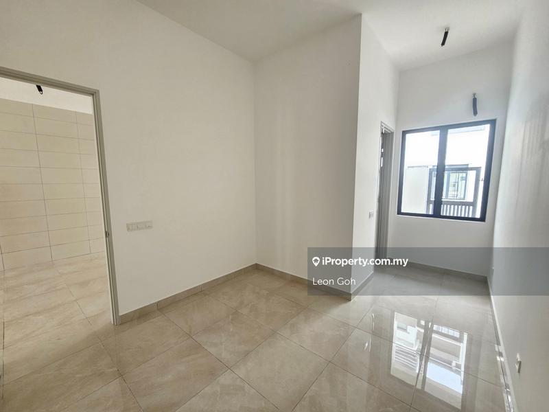 Rumah Teres 2-Tingkat untuk Dijual di Bandar Rimbayu, Telok Panglima Garang oleh Leon Goh - iProperty.com.my