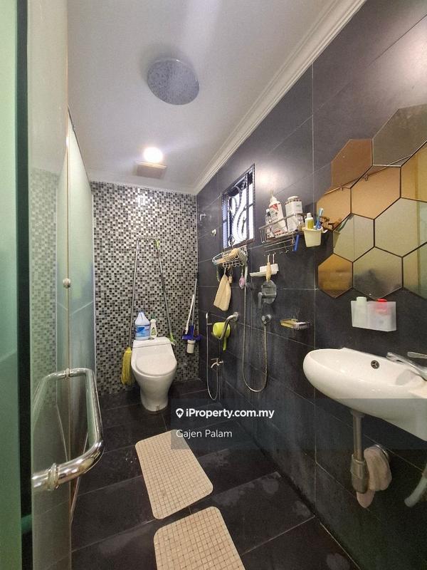 Rumah Berangkai 2 Tingkat untuk Dijual di Batu 9, Cheras oleh Gajen Palam - iProperty.com.my