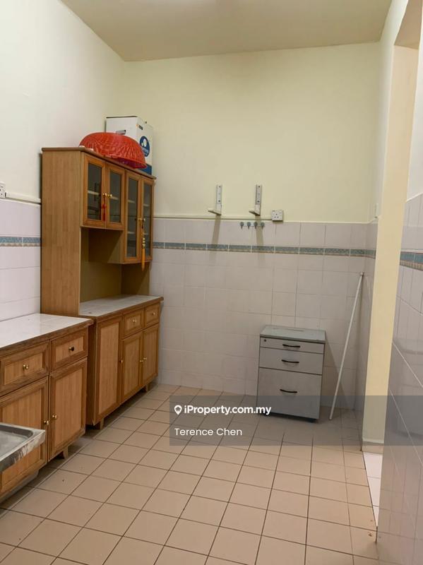 Apartment for Sale in Pangsapuri Seri Meranti by Terence Chen - Kitchen - iProperty.com.my