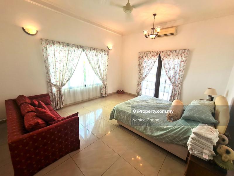 Bungalow House for Sale in Country Heights, Kajang by Venice Chong - iProperty.com.my