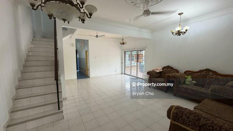 Rumah Berangkai 2 Tingkat untuk Dijual di Taman Prima Saujana, Kajang oleh Bryan Cho - Living Room - iProperty.com.my