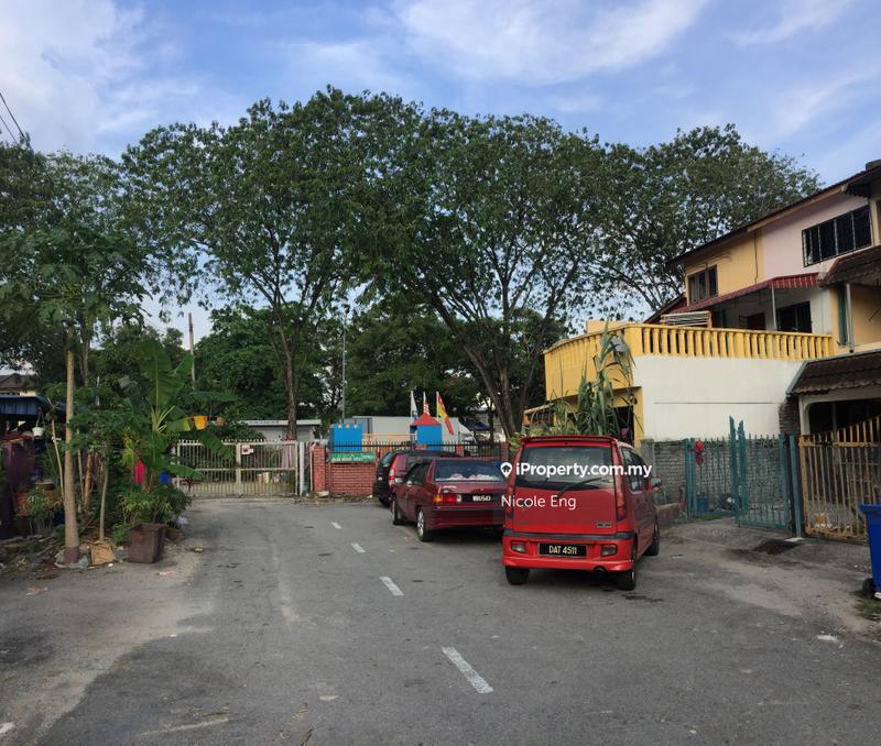 Rumah Berangkai 3 Tingkat untuk Dijual di Seksyen 33,25,23,20,19,18, Shah Alam oleh Nicole Eng - iProperty.com.my