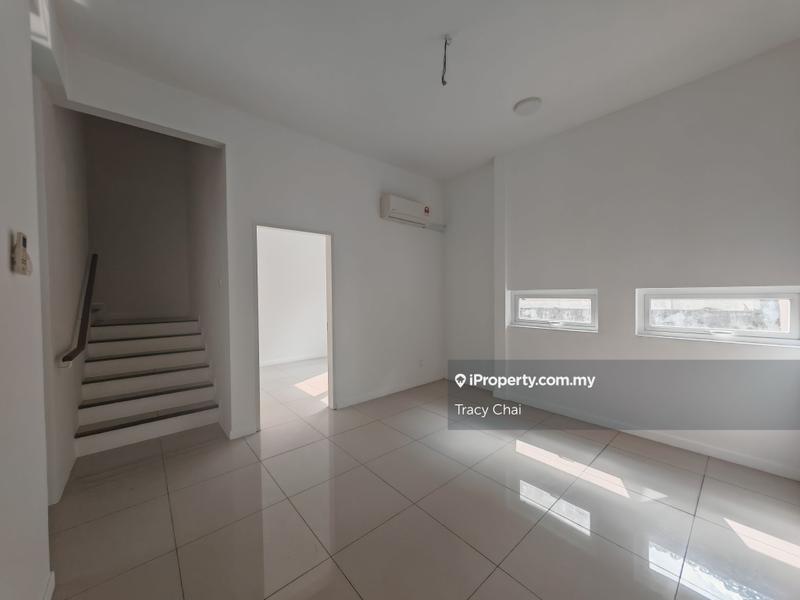 Rumah Berangkai 4 Tingkat untuk Dijual di Canary Residensi, Cheras oleh Tracy Chai - iProperty.com.my