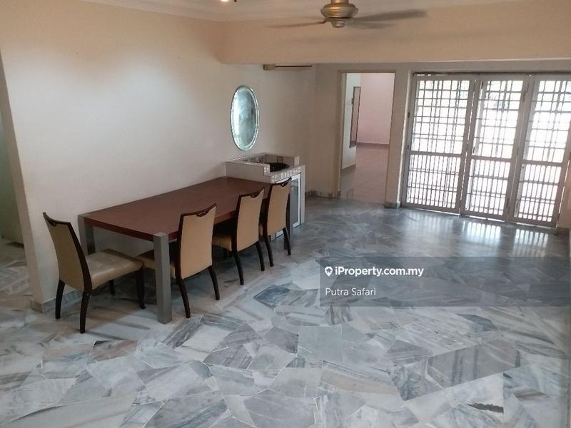Rumah Berkembar untuk Dijual di Seksyen 9, Shah Alam oleh Putra Safari - iProperty.com.my