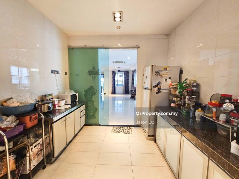 Bungalow House for Sale in Putra Heights, Subang Jaya by Jason Ooi - iProperty.com.my