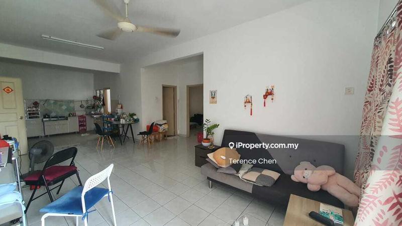 Apartment untuk Dijual di Pangsapuri Sri Mekar oleh Terence Chen - Living Room - iProperty.com.my