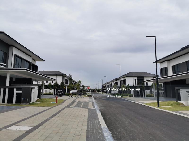 Rumah Berkembar untuk Dijual di Eco Ardence Dremien Setia Eco Park Aeres, Setia Alam oleh Allan Tan - iProperty.com.my