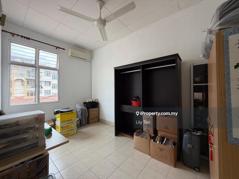 Townhouse for Sale in Taman Lagenda Mas, Cheras by Lily Tan - iProperty.com.my