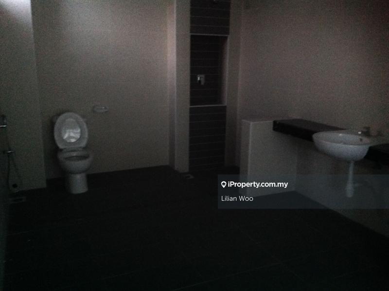 Rumah Berangkai 3 Tingkat untuk Dijual di Taman Bukit Suria, Bandar Sungai Long oleh Lilian Woo - iProperty.com.my