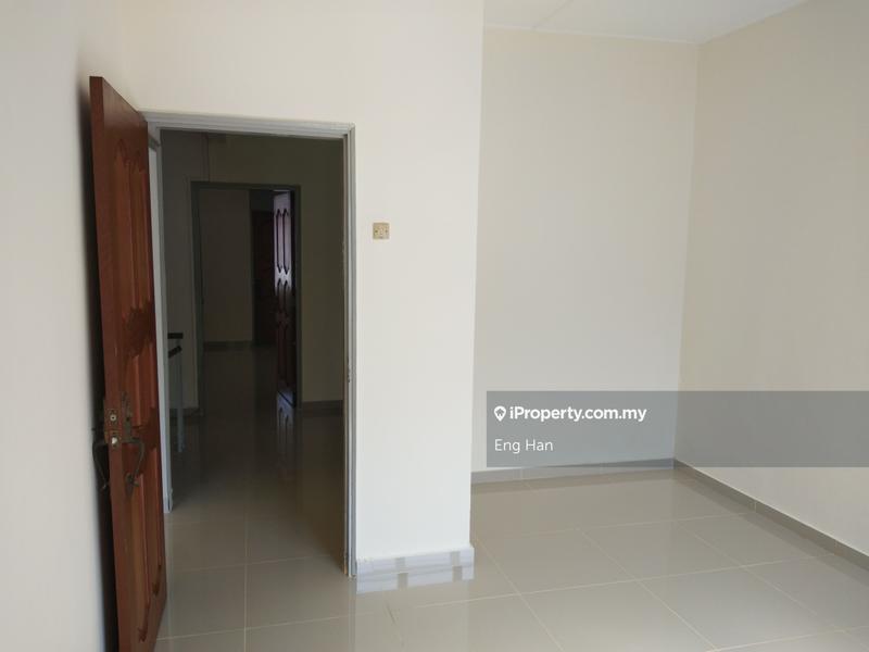 2-storey Terraced House for Sale in Taman Overseas Union (Taman Oug), Jalan Klang Lama (Old Klang Road) by Eng Han - iProperty.com.my