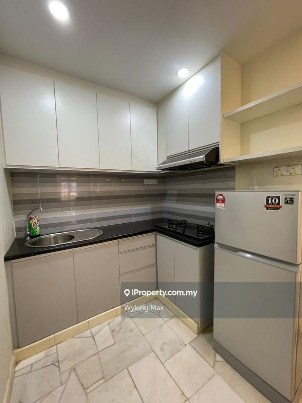 Service Residence for Sale in Holiday Place (D-Villa Residence) by Wyking Mak - iProperty.com.my