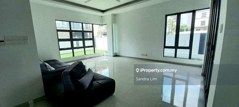 Bungalow House for Sale in Subang Heights, Subang Jaya by Sandra Lim - iProperty.com.my