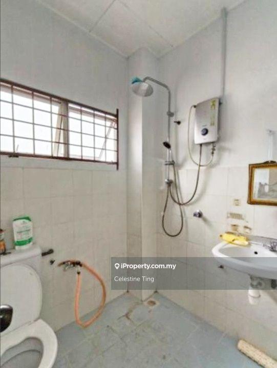 Rumah Berangkai 2 Tingkat untuk Dijual di Country Heights, Kajang oleh Celestine Ting - iProperty.com.my