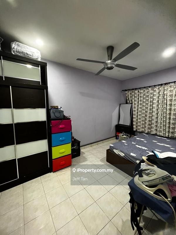 Rumah Bandar untuk Dijual di monterez golf resort, Shah Alam oleh Jeff Tan - iProperty.com.my