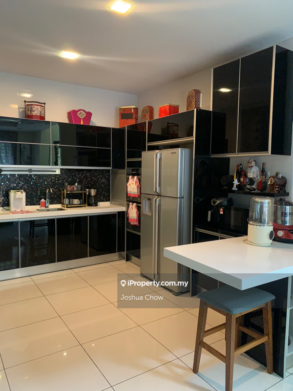 Rumah Berkembar untuk Dijual di Desa Parkcity, Kuala Lumpur oleh Joshua Chow - iProperty.com.my
