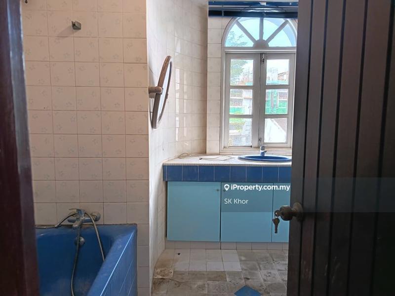 Rumah Teres untuk Dijual di Taman Persiaran Desa, Seputeh oleh SK Khor - iProperty.com.my