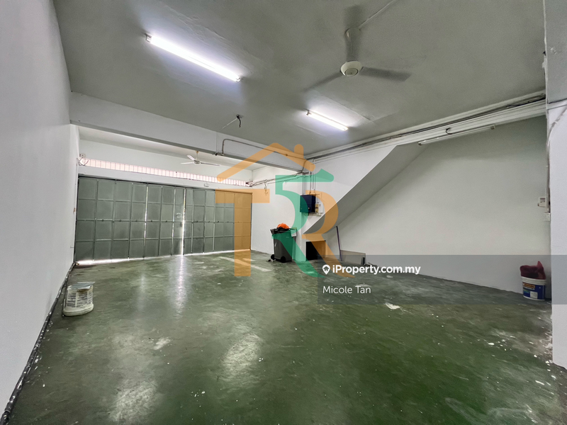 Shop for Rent in Bandar Muar, Muar by Micole Tan - iProperty.com.my