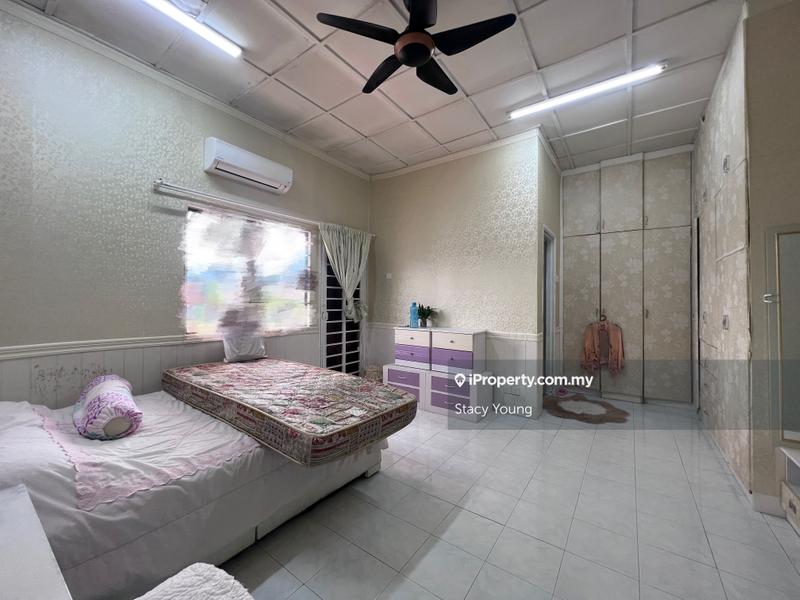 Rumah Berangkai 2 Tingkat untuk Dijual di Sungai Long, Bandar Sungai Long oleh Stacy Young - iProperty.com.my