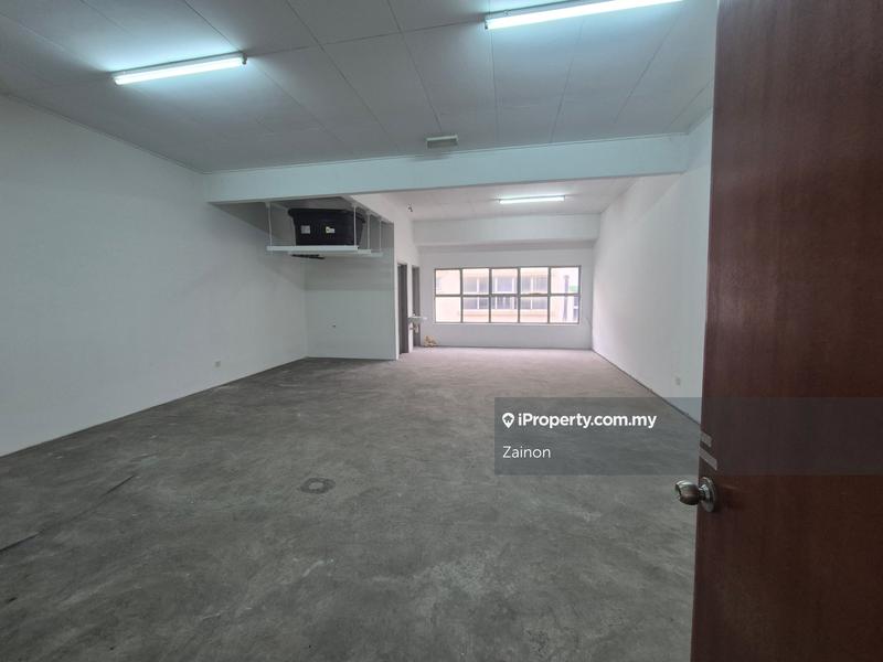 Kedai-Pejabat untuk Dijual di PSK 3, Seri Kembangan oleh Zainon - iProperty.com.my