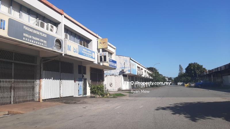 Kilang Teres untuk Disewa di Taman Perindustrian Puchong Utama, Puchong oleh Ryan Mew - iProperty.com.my