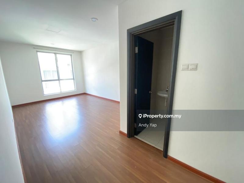 Rumah Teres 3-Tingkat untuk Dijual di Bandar Country Homes, Rawang oleh Andy Yap - iProperty.com.my