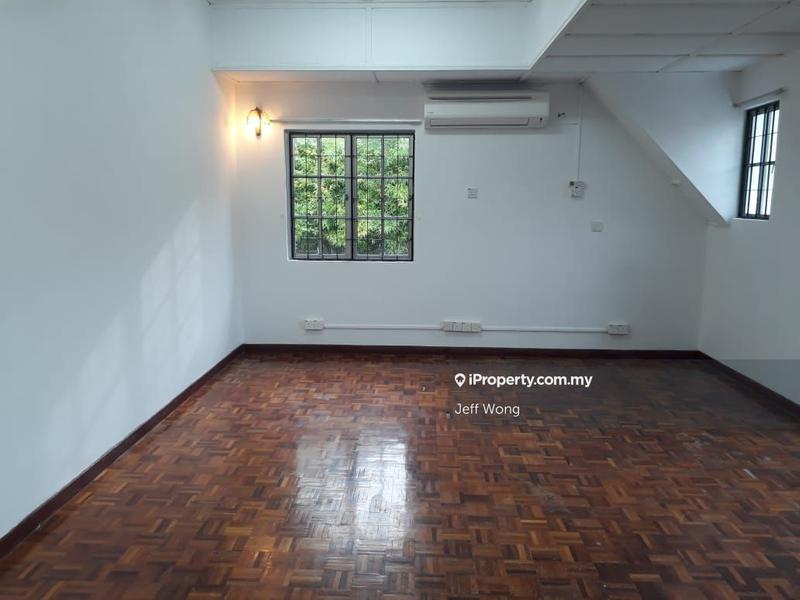 Rumah Berkembar untuk Dijual di Usj 5, Subang Jaya oleh Jeff Wong - iProperty.com.my