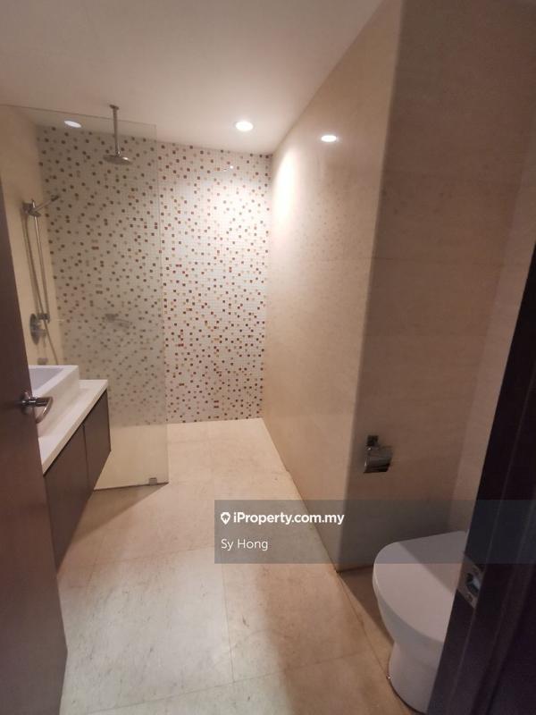 Kediaman Servis untuk Dijual di Regalia Residence oleh Sy Hong - iProperty.com.my