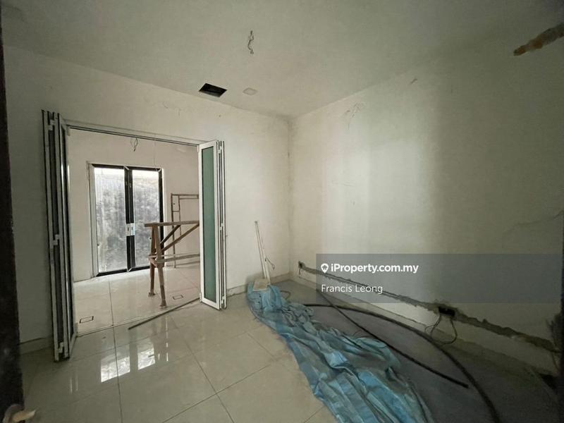 Rumah Berkembar untuk Dijual di Kinrara Residence, Puchong oleh Francis Leong - iProperty.com.my