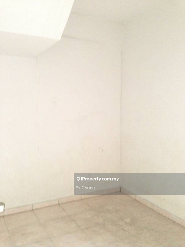 Rumah Teres 2-Tingkat untuk Dijual di TAMAN PUCHONG UTAMA, Puchong oleh Sk Chong - iProperty.com.my