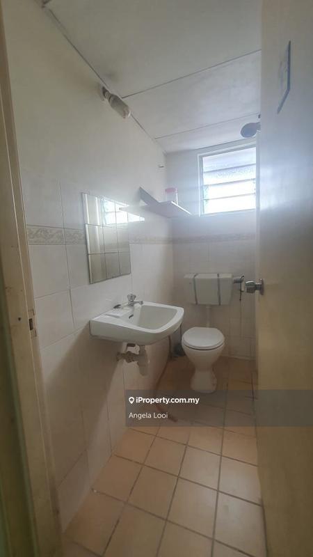 Shop / Office untuk Disewa di Petaling Jaya, Selangor oleh Angela Looi - iProperty.com.my